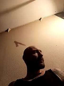 Snapshot of PIercingBoy38 chatting on November 2025 09:53:01 PM PIercingBoy38 online show from November 2025 09:53:01 PM