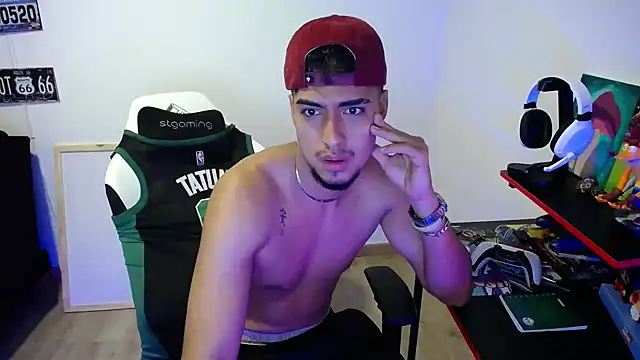 Snapshot of matias_bianco chatting on November 2025 03:53:02 AM matias bianco online show from November 2025 03:53:02 AM