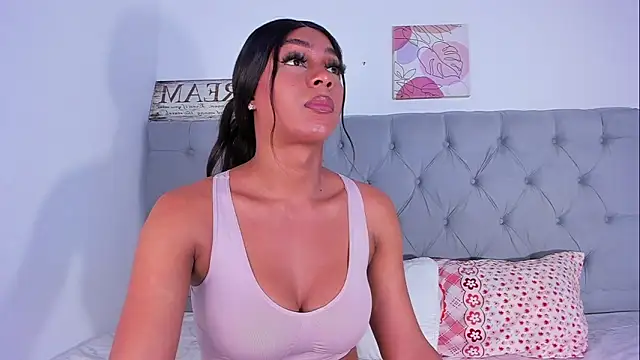 Snapshot of alyssa_dessire chatting on February 2025 03:52:02 AM alyssa dessire online show from February 2025 03:52:02 AM