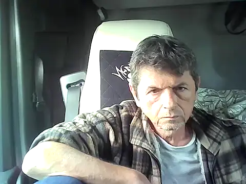 Snapshot of czarek888 chatting on October 2025 12:11:01 PM czarek888 online show from October 2025 12:11:01 PM