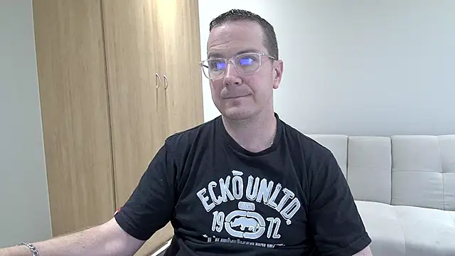 BrettJ81 online show from March 2026 02:47:02 PM