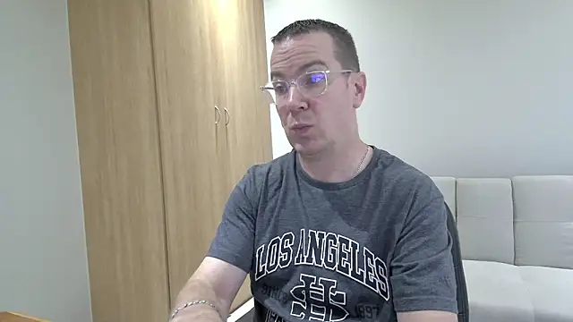 BrettJ81 online show from March 2026 02:45:01 PM