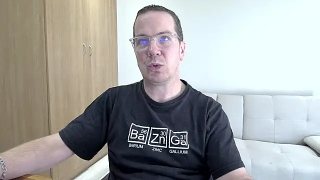 BrettJ81 online show from April 2026 01:27:02 PM