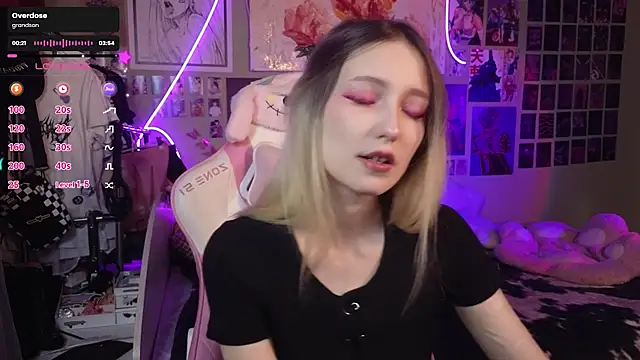 Evie Ro online show from March 2025 08:48:02 PM