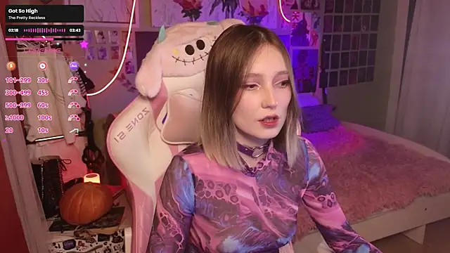 Evie Ro online show from October 2025 08:16:02 PM