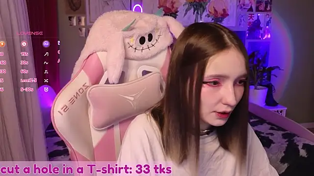 Evie Ro online show from April 2026 10:48:01 PM