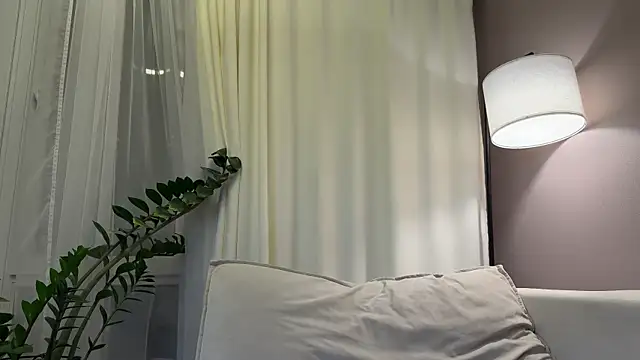 Snapshot of mommy_nadin chatting on October 2025 07:01:02 PM mommy nadin online show from October 2025 07:01:02 PM