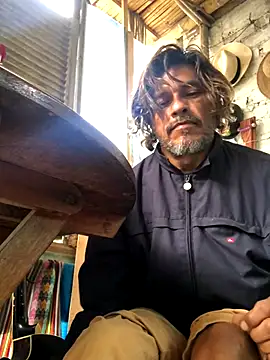 kvr27 online show from October 2025 12:45:02 PM