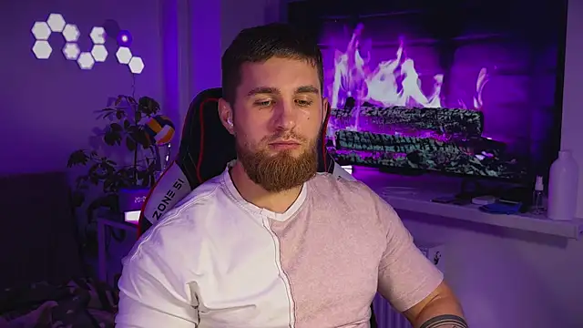 Snapshot of Sweeet__boy chatting on January 2026 05:04:02 PM Sweeet boy online show from January 2026 05:04:02 PM