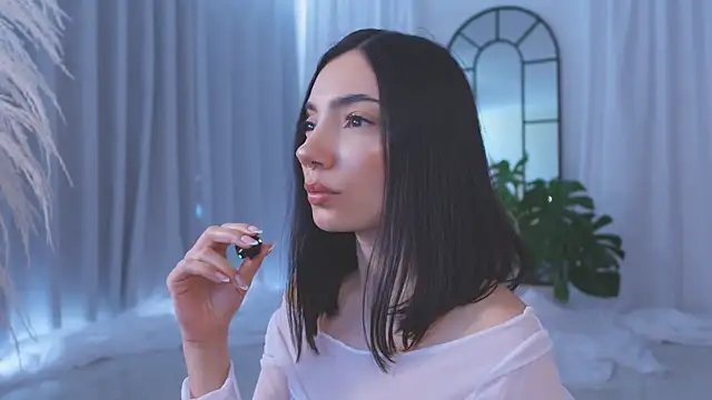 AmyArmstrong online show from November 2025 09:35:02 PM