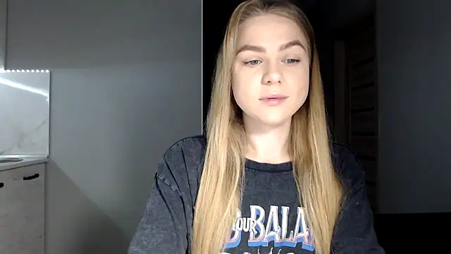 Snapshot of Sunbeam_ chatting on November 2025 03:25:02 PM Sunbeam online show from November 2025 03:25:02 PM