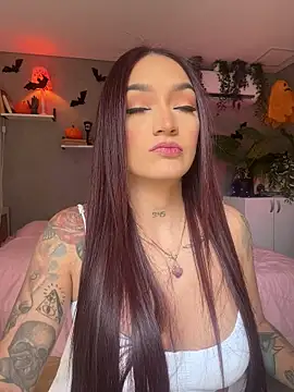 DaniDusan  online show from October 2025 06:31:02 PM