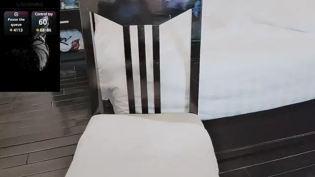 Sophie Secret online show from February 2025 10:54:01 PM