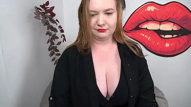 LaraDream online show from February 2026 03:52:02 PM