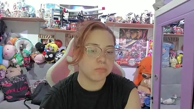 soficammy online show from April 2026 07:58:02 PM