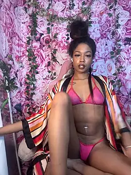 Snapshot of mismialove chatting on November 2025 10:26:02 AM mismialove online show from November 2025 10:26:02 AM