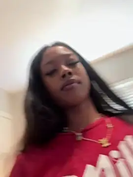 Snapshot of mismialove chatting on June 2026 03:07:02 PM mismialove online show from June 2026 03:07:02 PM