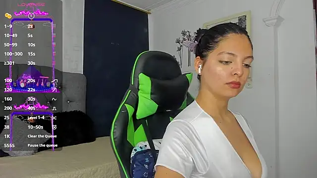 susan smith18 online show from October 2025 12:57:02 PM