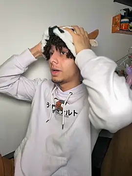 Snapshot of bigryann23 chatting on November 2025 12:21:01 AM bigryann23 online show from November 2025 12:21:01 AM