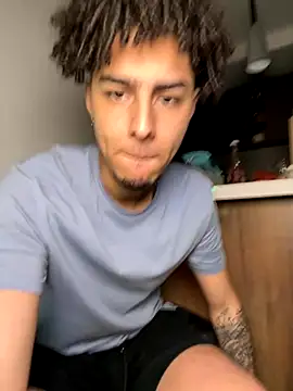 Snapshot of bigryann23 chatting on November 2025 01:39:01 AM bigryann23 online show from November 2025 01:39:01 AM